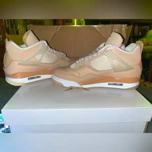 Air Jordan 4 “Shimmer”